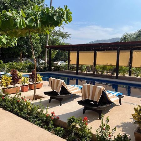 Natura Hotel & Villas Zihuatanejo Exteriör bild