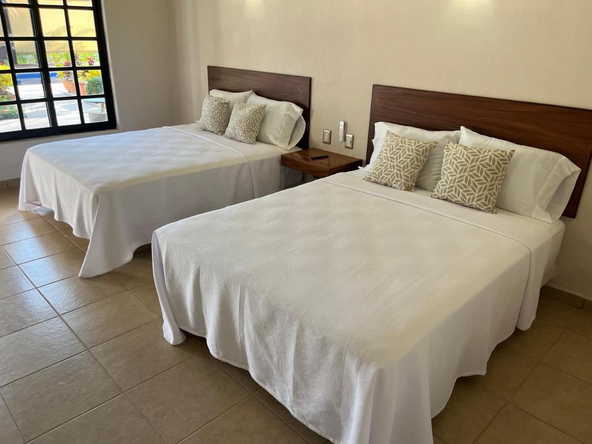 Natura Hotel & Villas Zihuatanejo Exteriör bild
